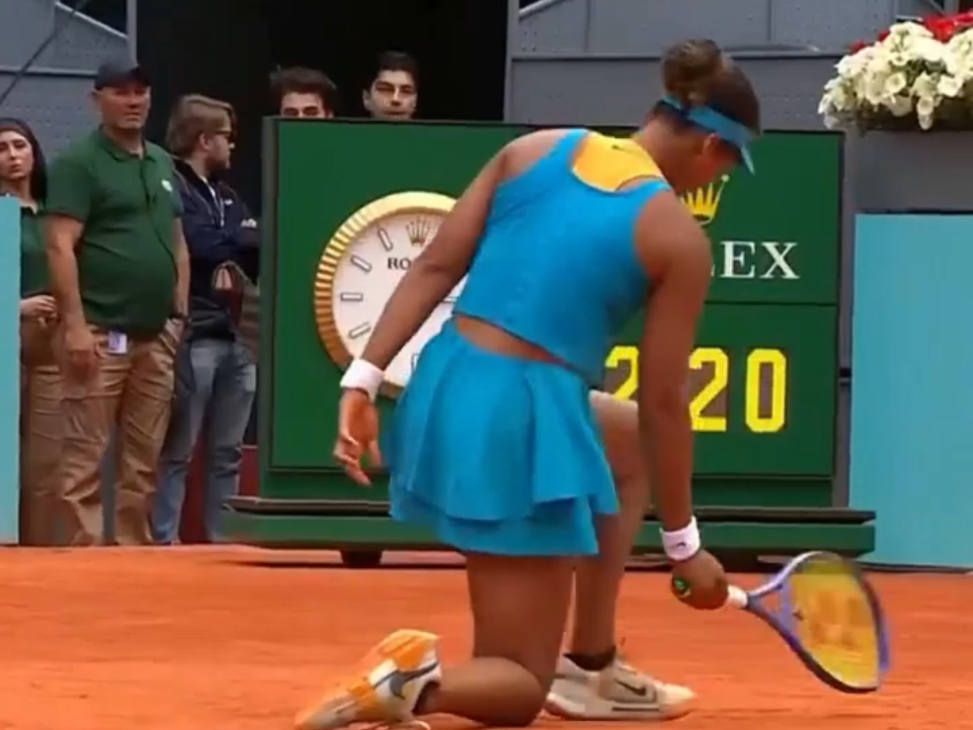 九游下载中心-大坂直美重要时刻战术调整，老鹰带队取胜！-九游下载中心