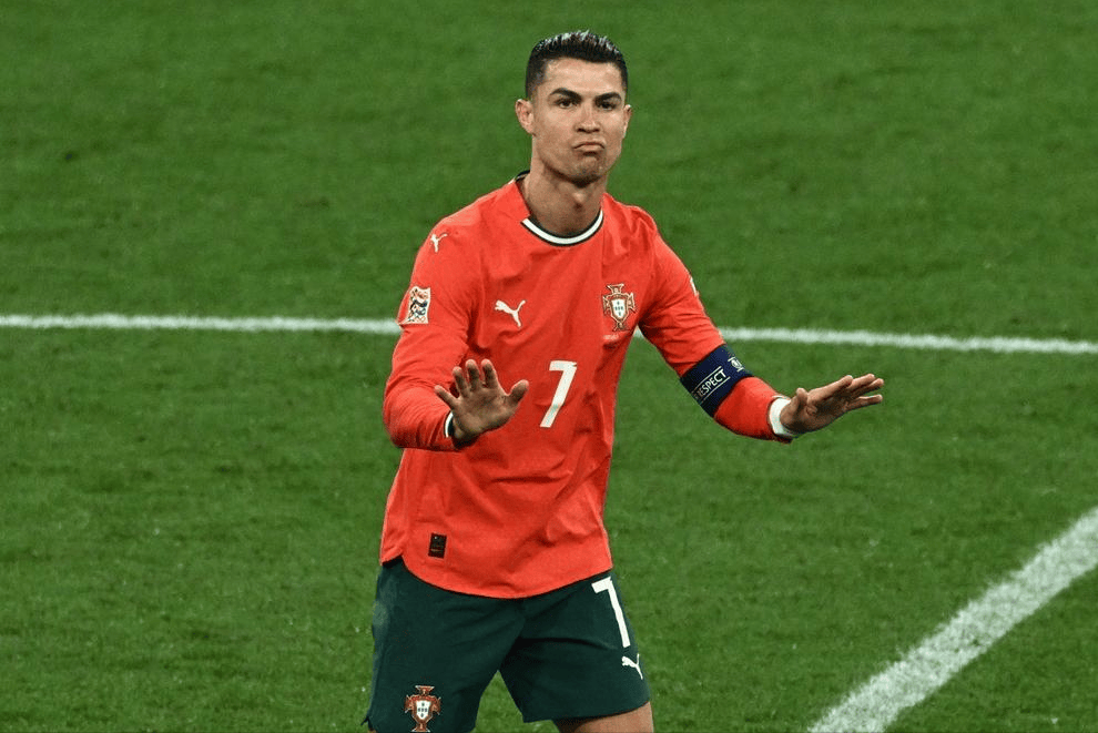 九游最新活动-关于重要助攻引发热议！，C罗在G2比赛中出色发挥引发球迷热议的信息-九游最新活动