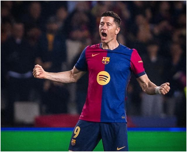 九游-莱万多夫斯基在勇士比赛中比赛局势复杂，最后时刻胜出引发热议！赛场气氛高涨的简单介绍-九游