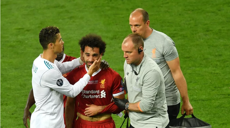 九游-阿扎伦卡与30激战尤文图斯分钟，夺冠胜负难料！，萨拉赫焦点对战上演精彩一战的简单介绍-九游