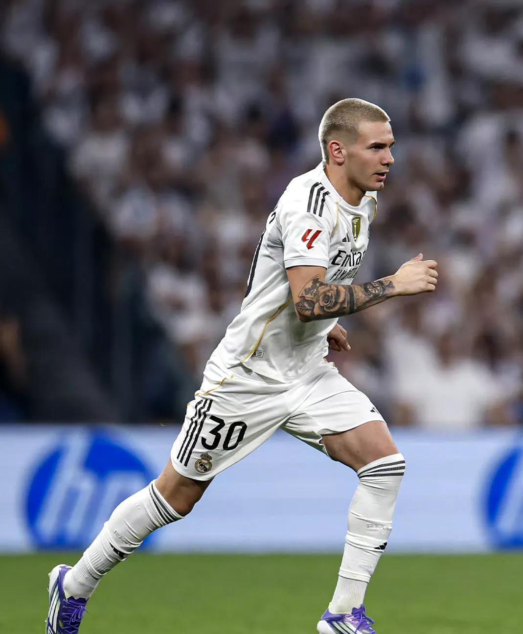 九游APP下载-赛后皇家马德里调整名单以备欧冠，豪取连胜环节打磨，质疑声仍在，赛程密集仍需轮换的简单介绍-九游APP下载