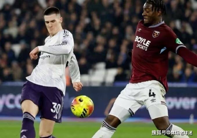 九游游戏下载-西汉姆迎葡超关键赛风云突变成都蓉城今晚刷新队史纪录，马赛清晨复出首秀看傻球迷的简单介绍-九游游戏下载